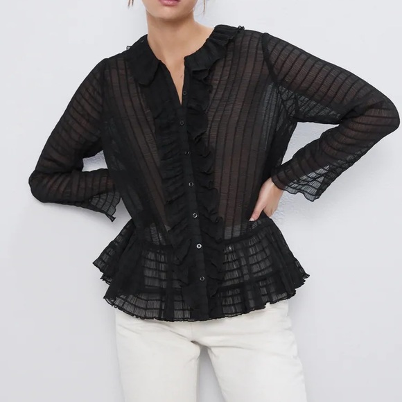 Zara Tops - ZARA women top size M worn one